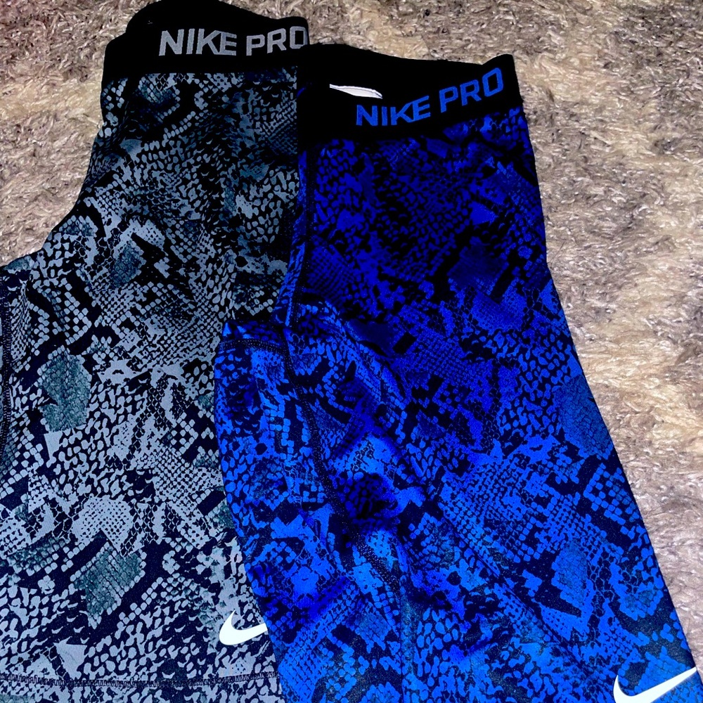 Women Nike pro short brand new
